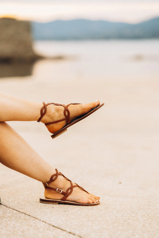 Mesurer sa pointure et choisir la bonne taille de sandale en ligne
